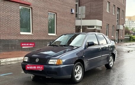 Volkswagen Polo III рестайлинг, 1998 год, 330 000 рублей, 2 фотография