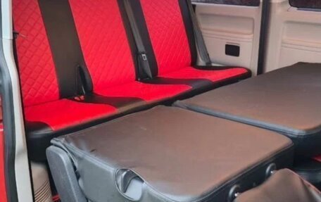 Volkswagen Multivan T6 рестайлинг, 2017 год, 2 580 000 рублей, 11 фотография