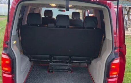 Volkswagen Multivan T6 рестайлинг, 2017 год, 2 580 000 рублей, 13 фотография