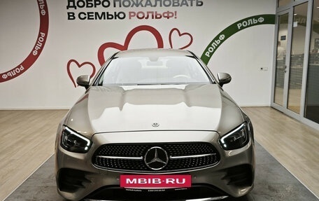 Mercedes-Benz E-Класс, 2020 год, 5 190 000 рублей, 2 фотография