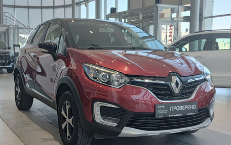Renault Kaptur I рестайлинг, 2020 год, 1 641 000 рублей, 3 фотография