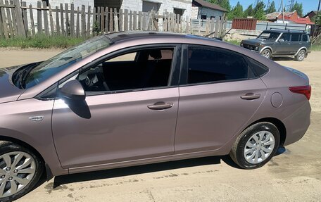 Hyundai Solaris II рестайлинг, 2019 год, 1 500 000 рублей, 3 фотография
