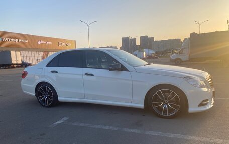 Mercedes-Benz E-Класс, 2011 год, 1 500 000 рублей, 2 фотография