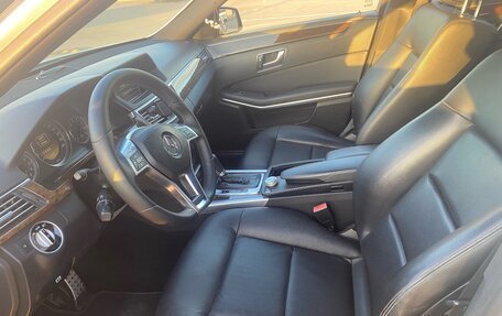 Mercedes-Benz E-Класс, 2011 год, 1 500 000 рублей, 10 фотография