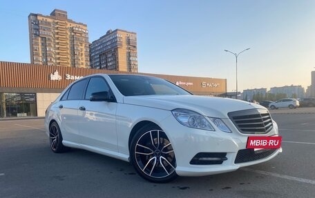 Mercedes-Benz E-Класс, 2011 год, 1 500 000 рублей, 11 фотография