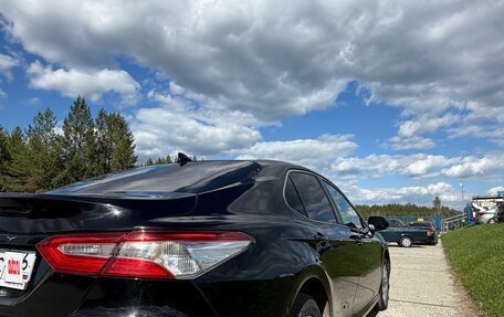 Toyota Camry, 2020 год, 3 100 000 рублей, 10 фотография