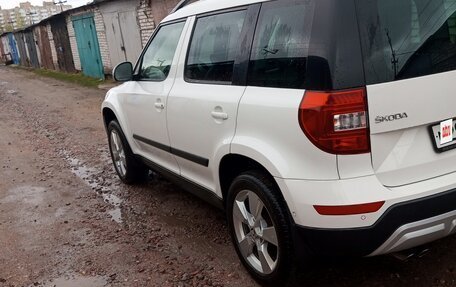 Skoda Yeti I рестайлинг, 2015 год, 1 470 000 рублей, 10 фотография