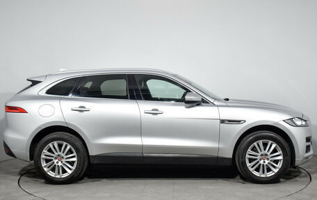Jaguar F-Pace, 2017 год, 2 125 000 рублей, 4 фотография