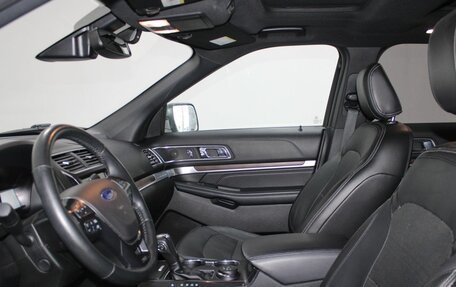 Ford Explorer VI, 2018 год, 2 999 900 рублей, 9 фотография
