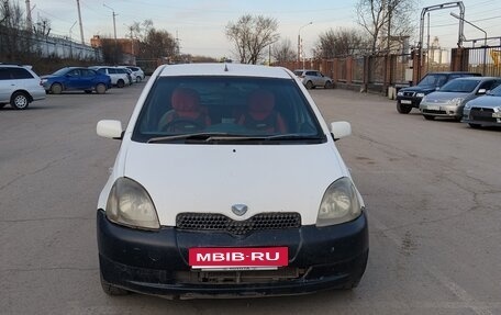 Toyota Vitz, 2000 год, 265 000 рублей, 1 фотография