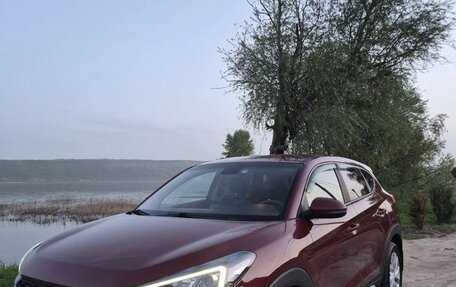 Hyundai Tucson III, 2019 год, 2 500 000 рублей, 2 фотография