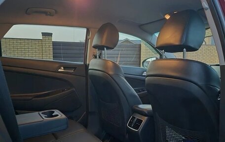 Hyundai Tucson III, 2019 год, 2 500 000 рублей, 8 фотография