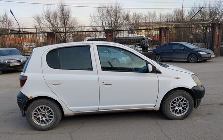 Toyota Vitz, 2000 год, 265 000 рублей, 2 фотография