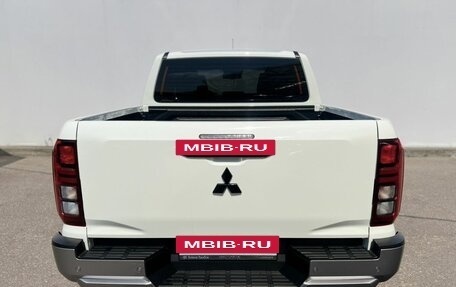 Mitsubishi L200, 2024 год, 4 850 000 рублей, 6 фотография