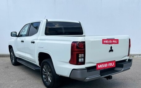 Mitsubishi L200, 2024 год, 4 850 000 рублей, 7 фотография