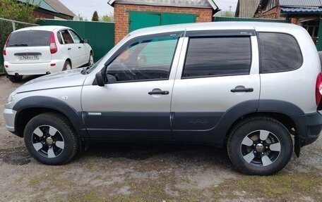 Chevrolet Niva I рестайлинг, 2012 год, 600 000 рублей, 1 фотография