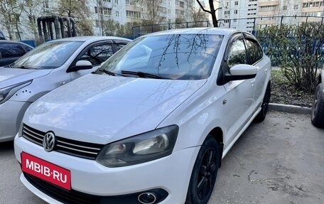 Volkswagen Polo VI (EU Market), 2013 год, 560 000 рублей, 1 фотография