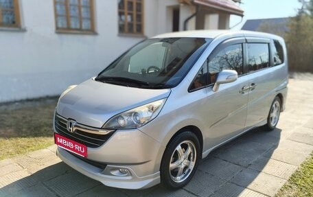 Honda Stepwgn III, 2005 год, 1 050 000 рублей, 1 фотография
