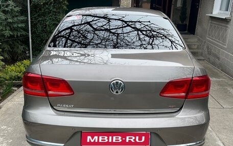 Volkswagen Passat B7, 2011 год, 1 300 000 рублей, 1 фотография