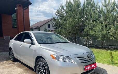 Toyota Camry, 2008 год, 878 000 рублей, 1 фотография
