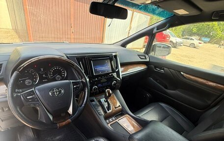 Toyota Alphard III, 2017 год, 3 550 000 рублей, 6 фотография