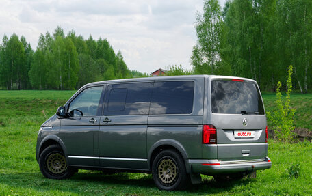 Volkswagen Multivan T6 рестайлинг, 2022 год, 9 500 000 рублей, 5 фотография