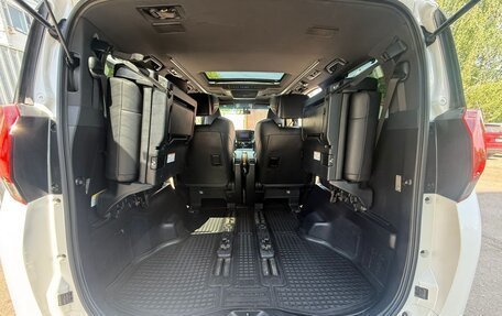 Toyota Alphard III, 2017 год, 3 550 000 рублей, 15 фотография