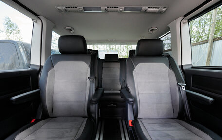 Volkswagen Multivan T6 рестайлинг, 2022 год, 9 500 000 рублей, 15 фотография