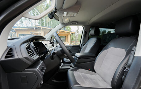 Volkswagen Multivan T6 рестайлинг, 2022 год, 9 500 000 рублей, 13 фотография