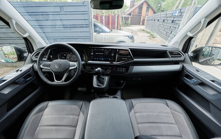 Volkswagen Multivan T6 рестайлинг, 2022 год, 9 500 000 рублей, 19 фотография
