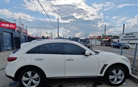 Infiniti FX II, 2011 год, 1 750 000 рублей, 10 фотография