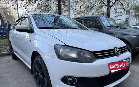 Volkswagen Polo VI (EU Market), 2013 год, 560 000 рублей, 2 фотография