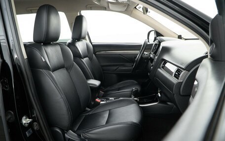 Mitsubishi Outlander III рестайлинг 3, 2019 год, 1 964 055 рублей, 9 фотография
