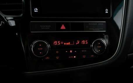Mitsubishi Outlander III рестайлинг 3, 2019 год, 1 964 055 рублей, 17 фотография