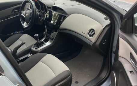 Chevrolet Cruze II, 2012 год, 635 000 рублей, 9 фотография