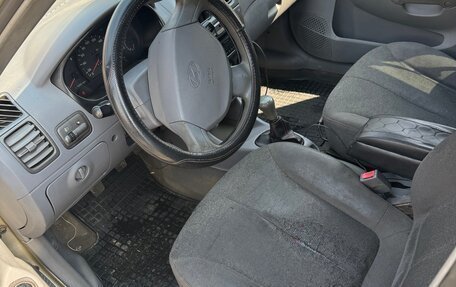 Hyundai Accent II, 2004 год, 145 000 рублей, 6 фотография