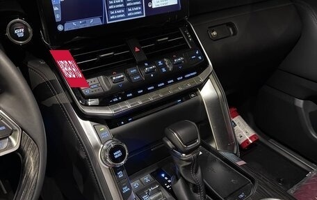Toyota Land Cruiser, 2025 год, 12 400 000 рублей, 11 фотография