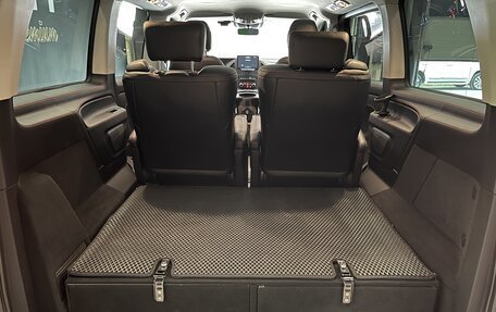 Mercedes-Benz Vito, 2019 год, 7 500 000 рублей, 10 фотография