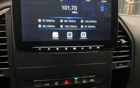 Mercedes-Benz Vito, 2019 год, 7 500 000 рублей, 23 фотография