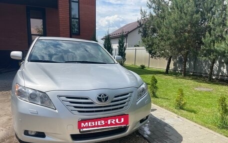 Toyota Camry, 2008 год, 878 000 рублей, 2 фотография