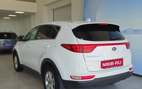 KIA Sportage IV рестайлинг, 2017 год, 2 099 000 рублей, 5 фотография