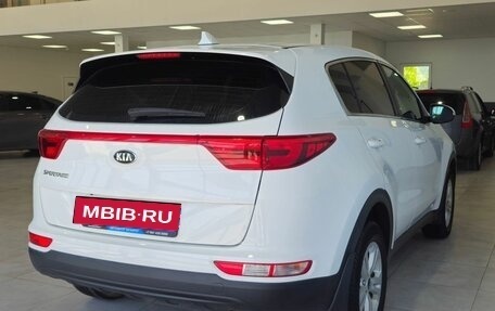 KIA Sportage IV рестайлинг, 2017 год, 2 099 000 рублей, 8 фотография