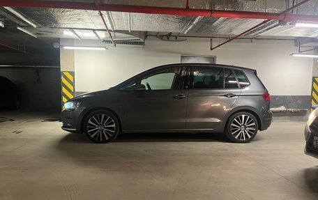 Volkswagen Golf Sportsvan I, 2017 год, 1 490 000 рублей, 1 фотография