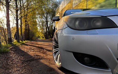 BMW 5 серия, 2004 год, 999 999 рублей, 1 фотография