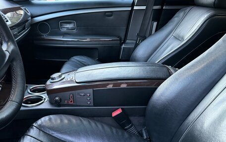 BMW 7 серия, 2006 год, 690 000 рублей, 24 фотография