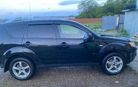 Mitsubishi Outlander III рестайлинг 3, 2008 год, 1 100 000 рублей, 3 фотография