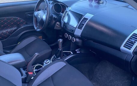 Mitsubishi Outlander III рестайлинг 3, 2008 год, 1 100 000 рублей, 7 фотография