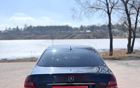 Mercedes-Benz E-Класс, 2005 год, 950 000 рублей, 3 фотография