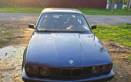 BMW 5 серия, 1992 год, 700 000 рублей, 2 фотография