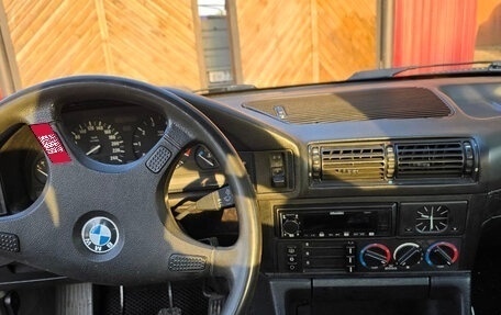 BMW 5 серия, 1992 год, 700 000 рублей, 6 фотография